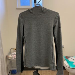 Nike hyperwarm athletic lightweight sweater